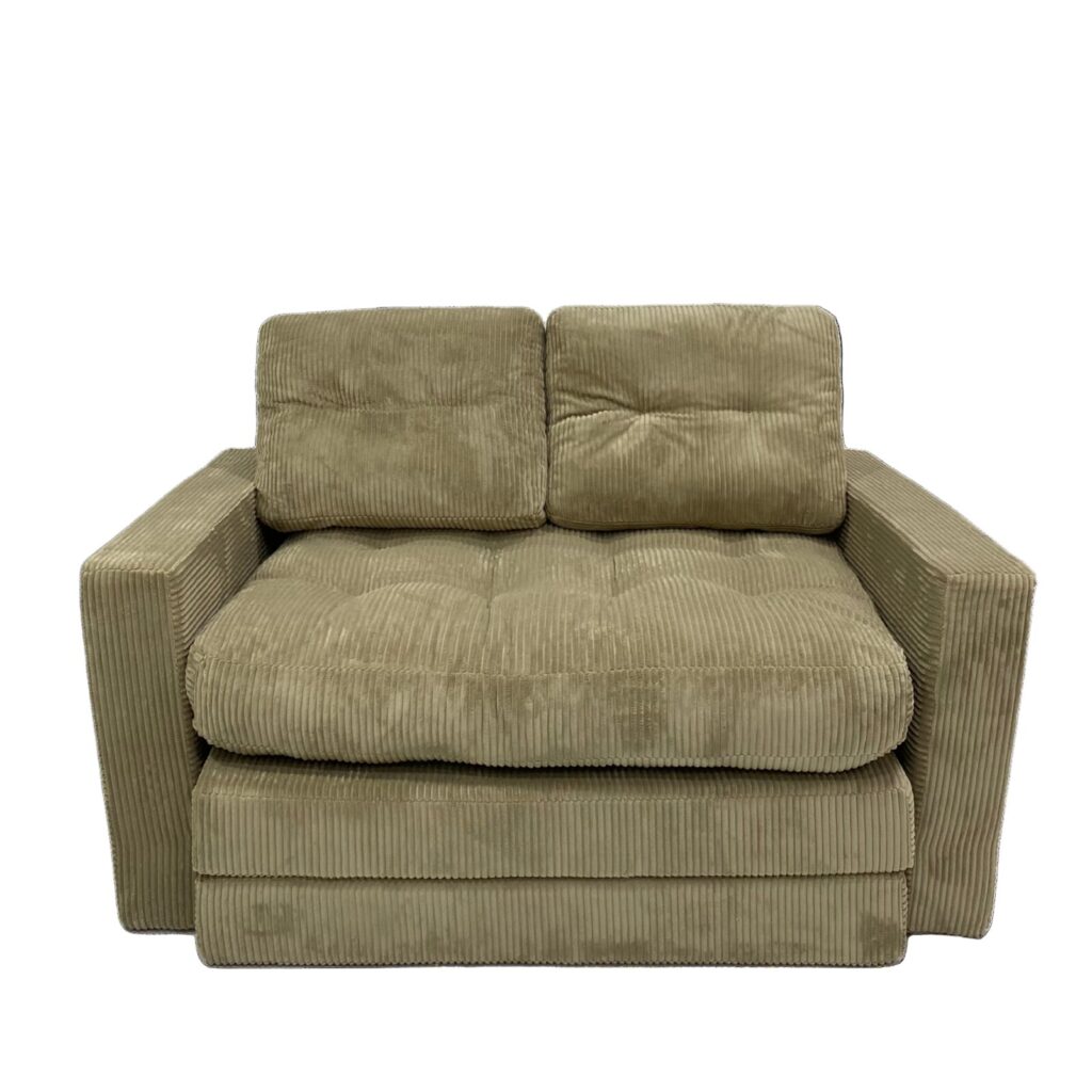 Plush seats, easy days.